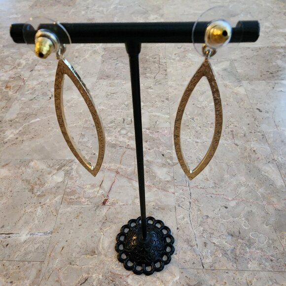 Stony Green Beaded Dangle Fashion Earrings - Picture 5 of 5